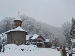 01 Manastirea Prislop Iarna Si Vara